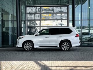 2015 Lexus LX 450d III Рестайлинг 2, белый, 6450000 рублей, вид 4