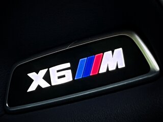 2020 BMW X6 M Competition III (F96), чёрный, 7800000 рублей, вид 3