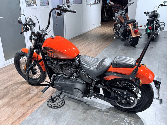 2021 Harley-Davidson Street Bob, оранжевый, 1699000 рублей - вид 38