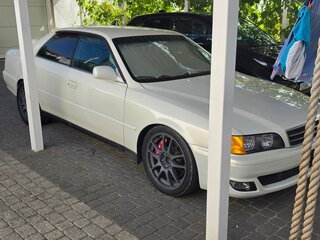 1999 Toyota Chaser VI (X100) Рестайлинг, белый, 1800000 рублей, вид 3