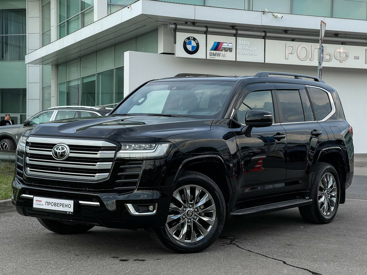 Открыть фотографии: Toyota Land Cruiser 300 Series