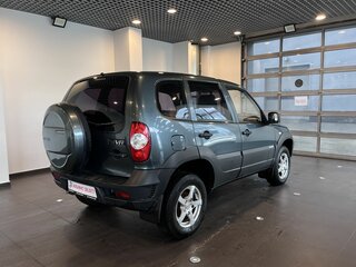 2014 Chevrolet Niva I Рестайлинг, зелёный, 560000 рублей, вид 3
