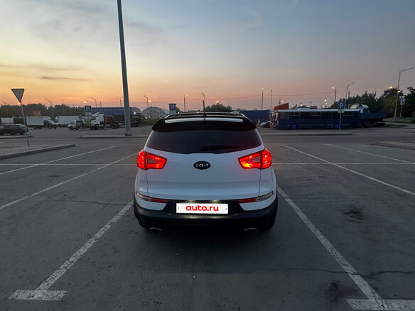 2012 Kia Sportage III, белый, 1700000 рублей - вид 4