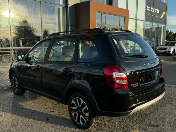 2026 Lada (ВАЗ) Granta Cross I Рестайлинг, чёрный, 1371000 рублей - вид 5