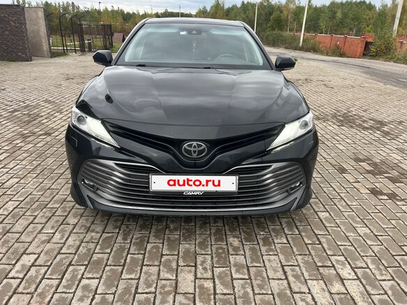 2018 Toyota Camry VIII (XV70), чёрный, 2250000 рублей - вид 1