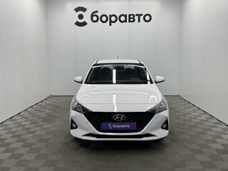 2022 Hyundai Solaris II Рестайлинг, белый, 1540000 рублей, вид 3