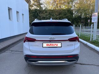 2022 Hyundai Santa Fe IV Рестайлинг, белый, 5000000 рублей, вид 5