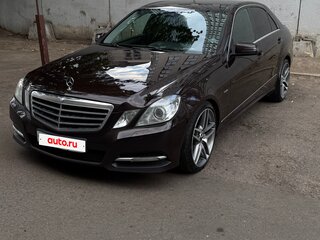 2011 Mercedes-Benz E-Класс 350 IV (W212, S212, C207), коричневый, 1900000 рублей, вид 1