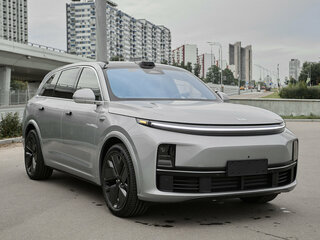 2025 Li Auto (Lixiang) L7 52.3 kWh I Рестайлинг, серебристый, 10690000 рублей, вид 3