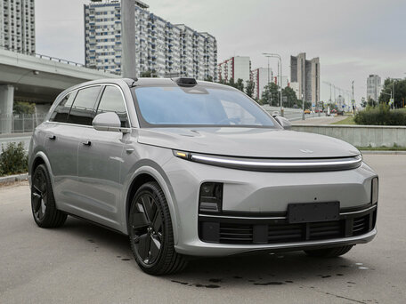 2025 Li Auto (Lixiang) L7 52.3 kWh I Рестайлинг, серебристый, 10690000 рублей, вид 3