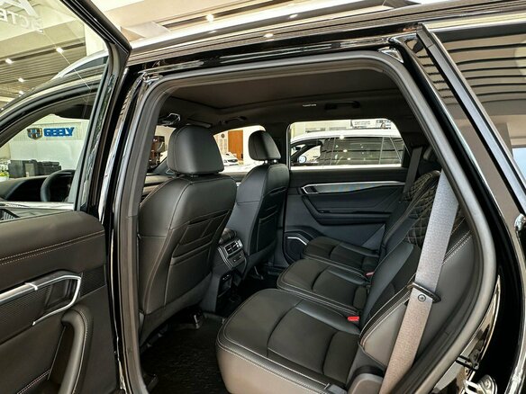 2024 Geely Okavango I Рестайлинг, чёрный, 4045131 рублей - вид 9