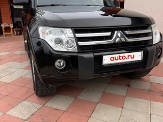 2011 Mitsubishi Pajero IV, чёрный, 2185000 рублей, вид 2