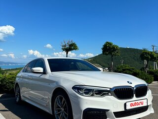 2020 BMW 5 серии 520i VII (G30/G31/G38), белый, 4300000 рублей, вид 2