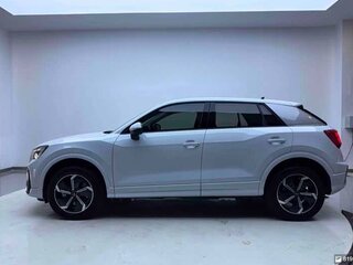 2022 Audi Q2 L e-tron I Рестайлинг, белый, 2680000 рублей, вид 5