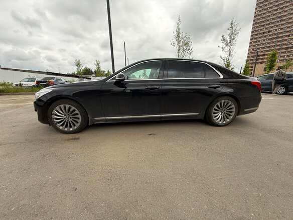 2017 Genesis G90 I, чёрный, 2800000 рублей - вид 3