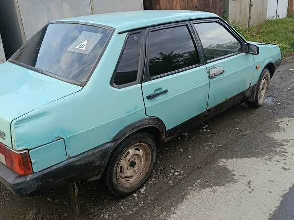 2000 Lada (ВАЗ) 21099, голубой, 100000 рублей - вид 5