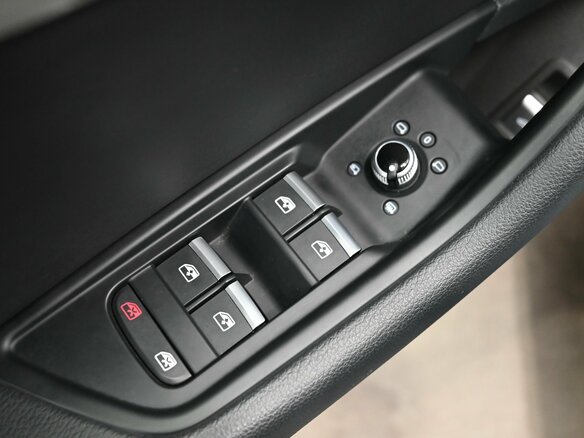 2021 Audi A4 35 TFSI V (B9) Рестайлинг, синий, 3380000 рублей - вид 15