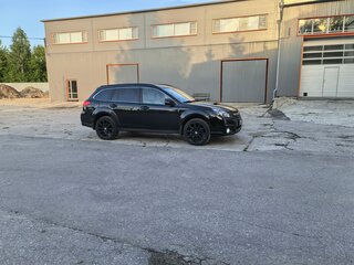 2010 Subaru Outback IV, чёрный, 1400000 рублей, вид 3