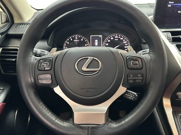 2021 Lexus NX 200 II, белый - вид 11