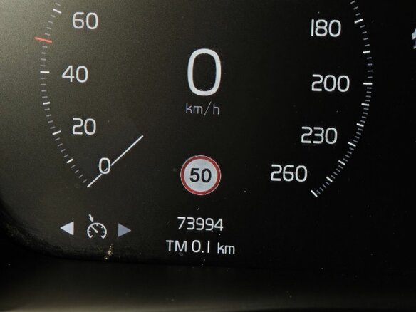 2021 Volvo XC40 I, чёрный - вид 17