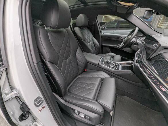 2023 BMW X6 30d III (G06) Рестайлинг, белый, 10145000 рублей - вид 13
