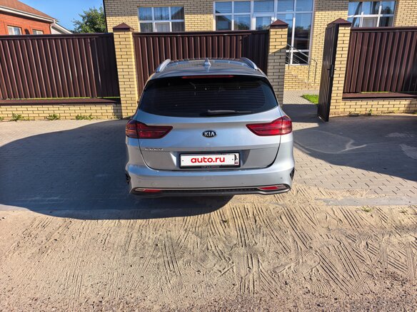2021 Kia Ceed III, серый, 2400000 рублей - вид 3