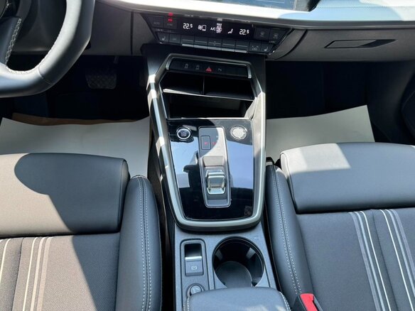 2023 Audi A3 Sportback 35 TFSI IV (8Y), серый, 1898046 рублей - вид 12