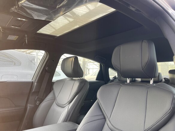 2026 Lexus ES 300h VII Рестайлинг 2, серебристый, 6870000 рублей - вид 16