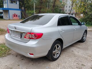 2011 Toyota Corolla X (E140, E150) Рестайлинг, серебристый, 1350000 рублей, вид 4