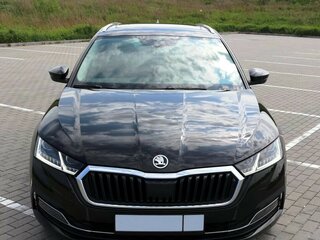 2022 Skoda Octavia IV (A8), чёрный, 2650000 рублей, вид 1