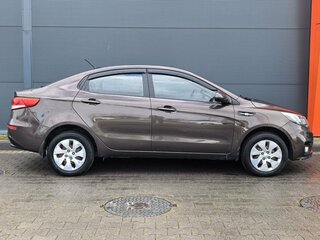 2017 Kia Rio III Рестайлинг, коричневый, 999000 рублей, вид 3
