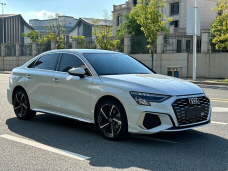 2022 Audi A3 35 TFSI Long IV (8Y), белый, 1635000 рублей, вид 3