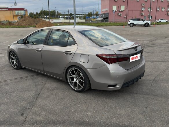 2013 Toyota Corolla XI (E160, E170, E180), серый - вид 2