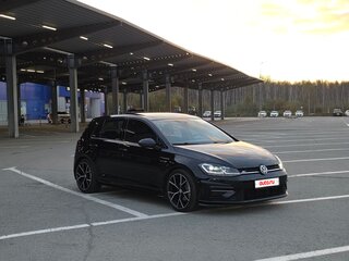 2019 Volkswagen Golf VII Рестайлинг, чёрный, 1880000 рублей, вид 2