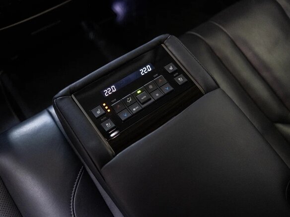 2016 Lexus LX 570 III Рестайлинг 2, белый, 7850000 рублей - вид 29