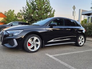 2021 Audi A3 Sportback 35 TFSI IV (8Y), чёрный, 2970000 рублей, вид 2