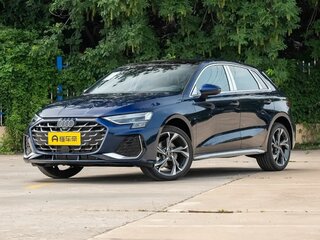 2026 Audi A3 Sportback 35 TFSI IV (8Y) Рестайлинг, синий, 3653000 рублей, вид 1