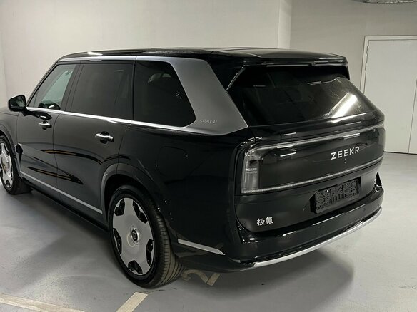 2026 Zeekr 9X 70 kWh, чёрный, 13387000 рублей - вид 4