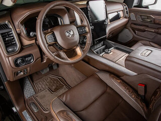 2026 Ram 1500 Crew Cab eTorque V Рестайлинг, зелёный, 11948000 рублей, вид 4