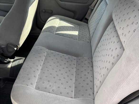 2004 Volkswagen Pointer, серебристый - вид 29