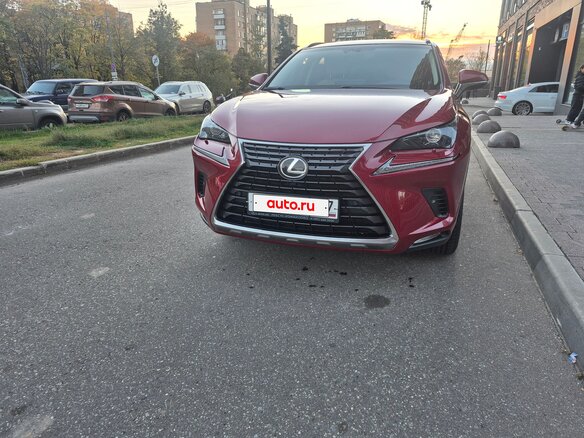 2017 Lexus NX 200 I Рестайлинг, красный, 2800000 рублей - вид 4
