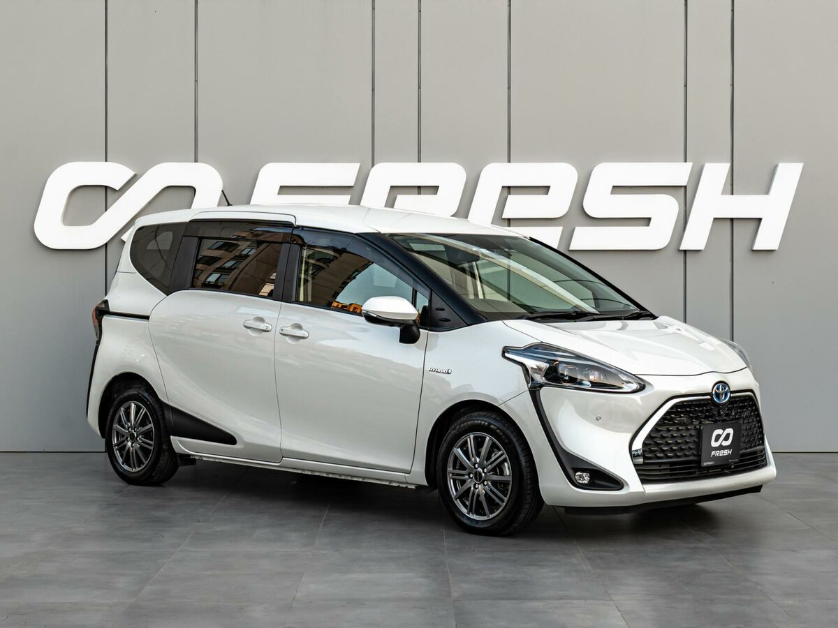Открыть фотографии: Toyota Sienta II Рестайлинг