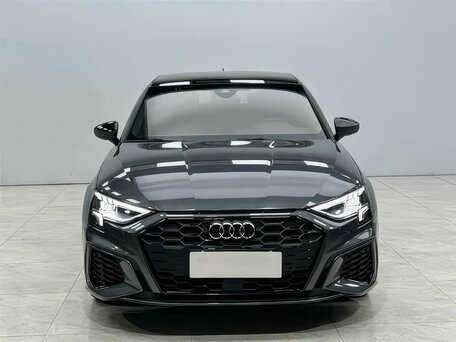 2022 Audi A3 Sportback 35 TFSI IV (8Y), серебристый, 2300000 рублей, вид 3