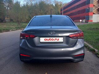 2017 Hyundai Solaris II, серый, 780000 рублей, вид 4