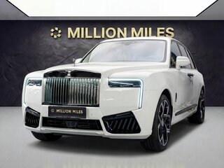 2025 Rolls-Royce Cullinan Black Badge I Рестайлинг (Series II), белый, 64500000 рублей, вид 1
