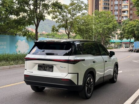 2026 Toyota bZ3X 58.3 kWh, белый, 2658008 рублей, вид 5
