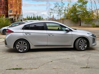 2017 Hyundai IONIQ, серый, 1850000 рублей, вид 4