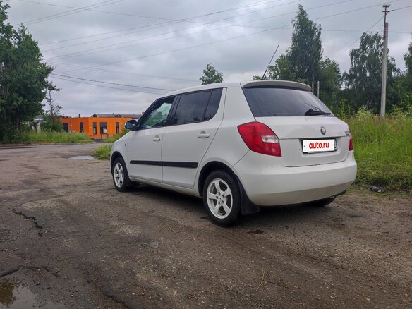 2008 Skoda Fabia II, белый, 410000 рублей - вид 5