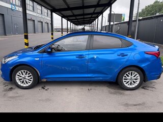 2018 Hyundai Solaris II, синий, 770000 рублей, вид 3
