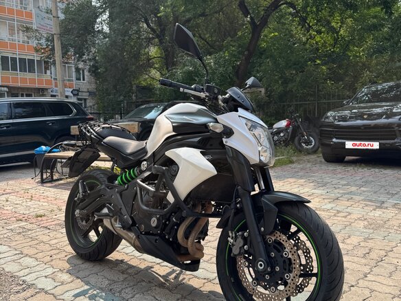 2015 Kawasaki ER-6N, белый, 525000 рублей - вид 1